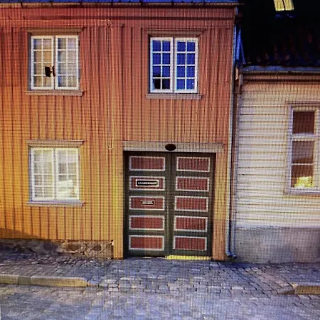 Sommerfuglen - Sjarmerende Idyll Midt I Gamlebyen * Fredrikstad